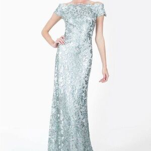 Tadashi Shoji Elegant Silver Lace Evening Gown